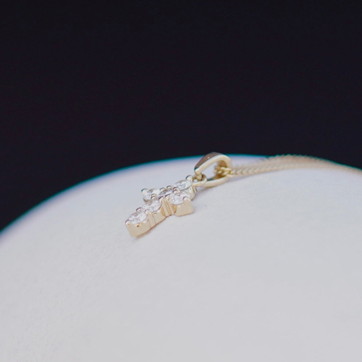 Amber Cross