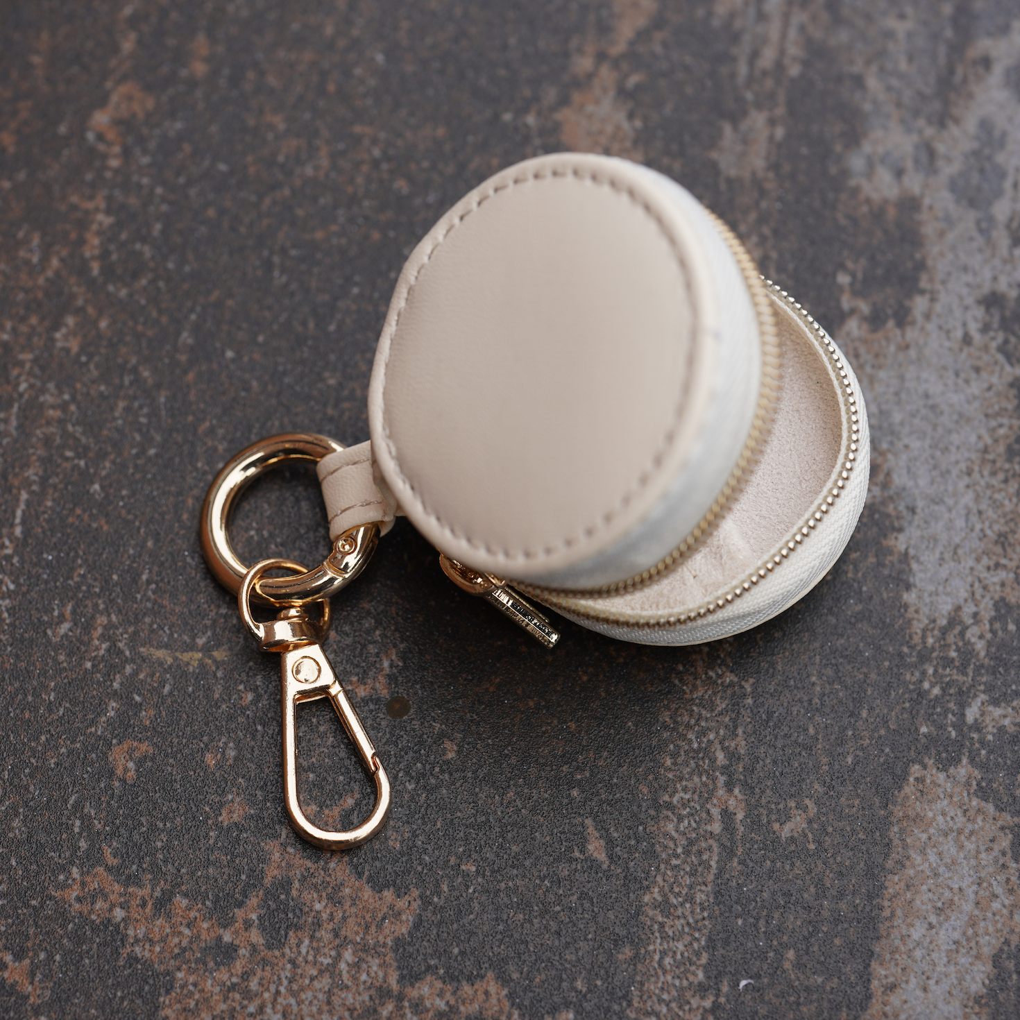 Storage Keychain