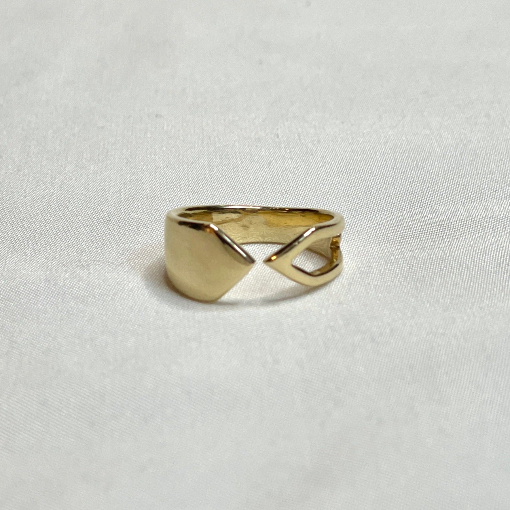 Spear Ring