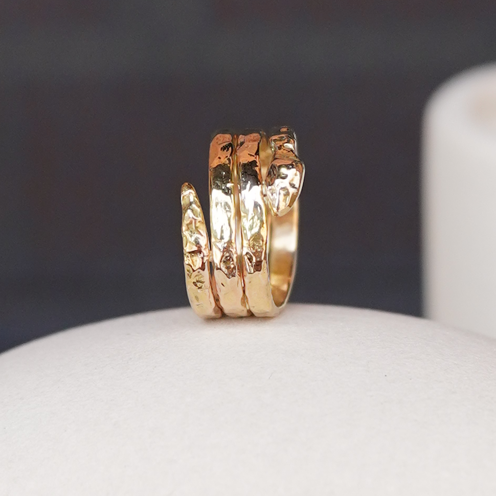 Serpentine Ring