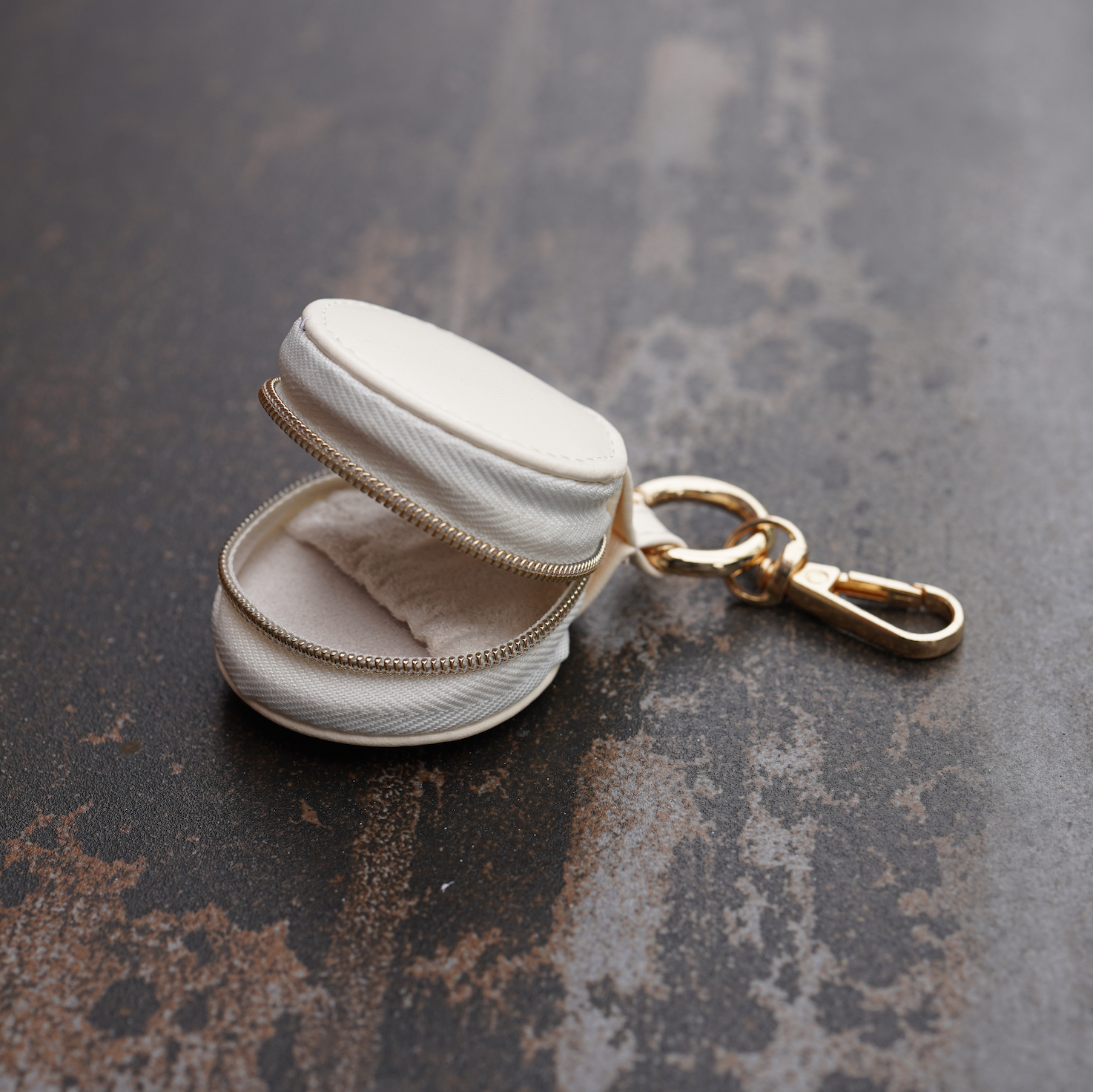 Storage Keychain