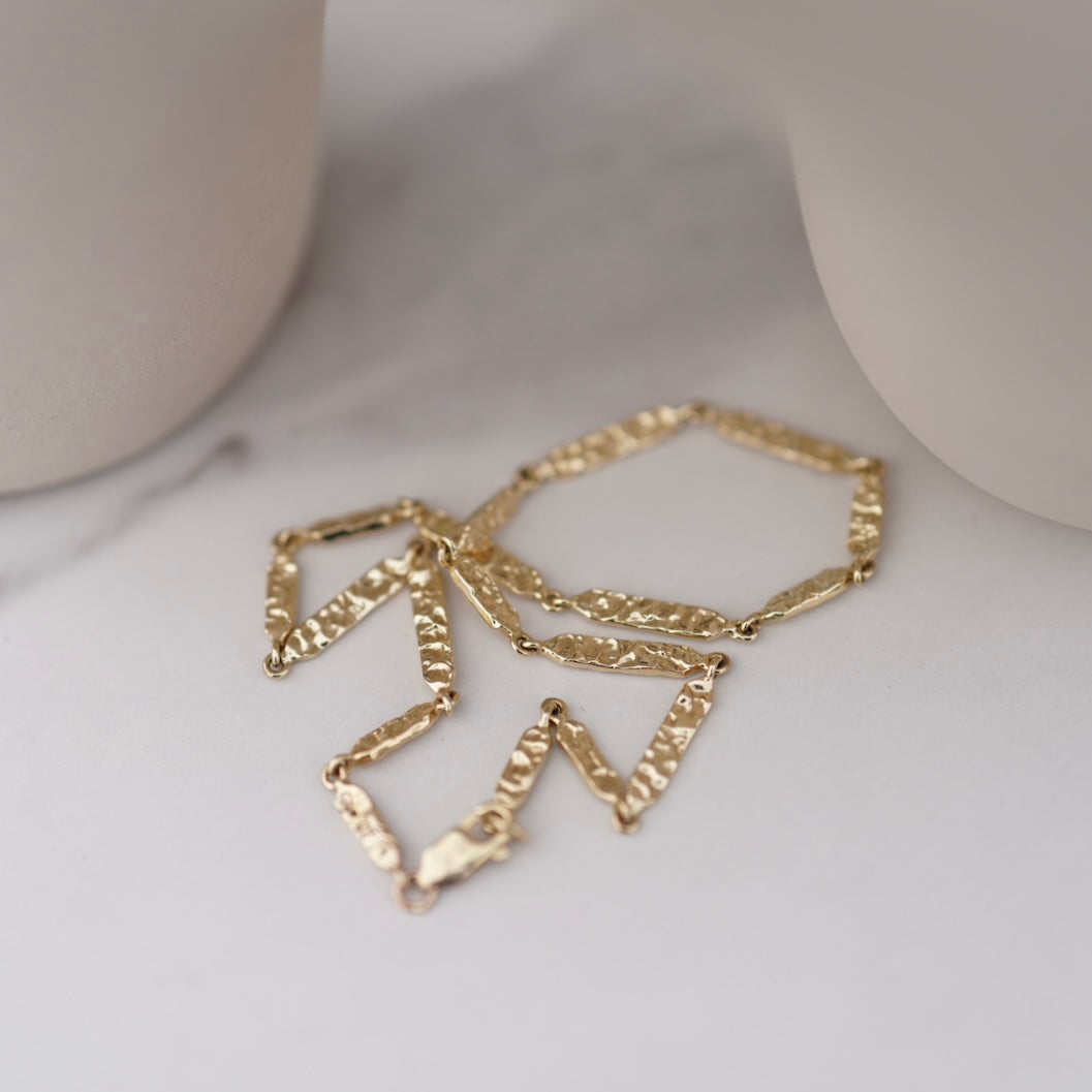 Astraia Chain